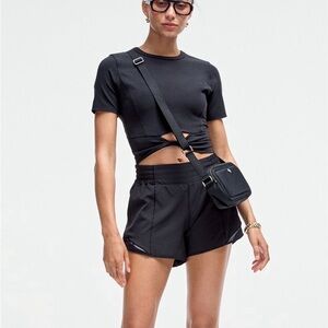 Hotty Hot 4” High Rise Lined Short (BRAND NEW NEVER WORN)